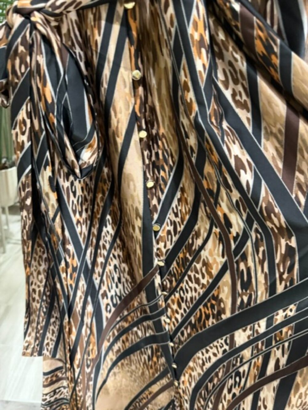 New York & Company Leopard Print Faux Wrap w/ POCKETS XXL | EUC - Picture 15 of 15